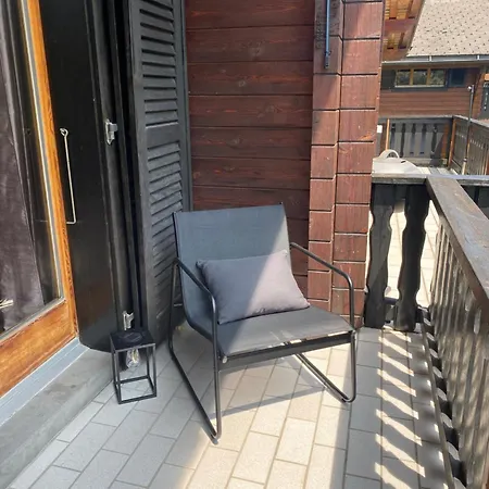 Maya, La Charmille Troistorrents